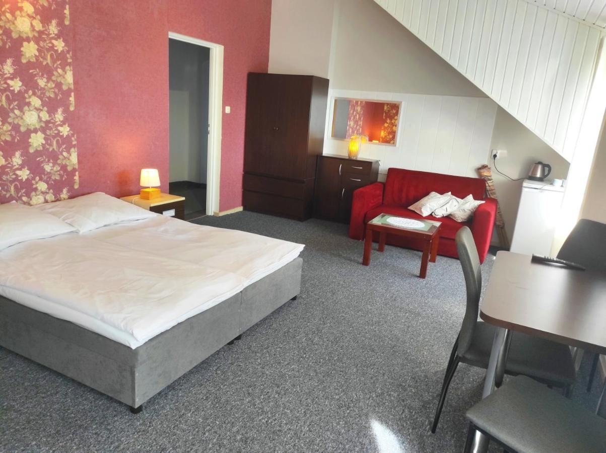 Pod Roza B&B Устка Екстериор снимка